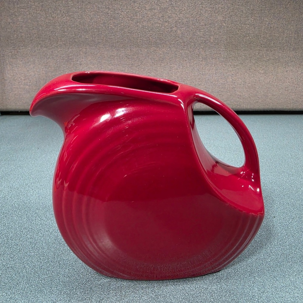Vintage Fiesta ware Disc Pitcher Scarlet Red Ceramic Excellent Condition
